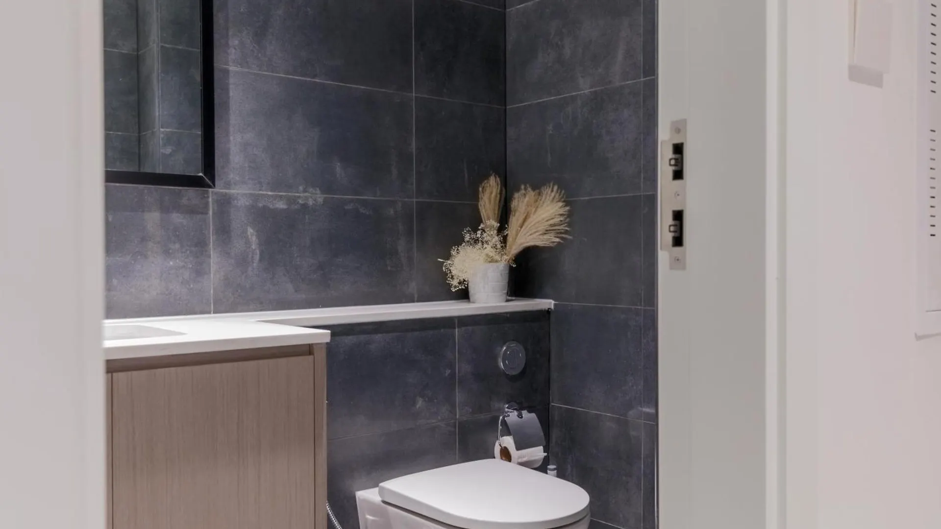 Sahab - Stunning 1Br With Terrace At The Bolivard Σάρτζα Ηνωμένα Αραβικά Εμιράτα